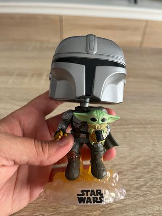 Funko Pop Mandalorian Volando con Jet & Baby Yoda