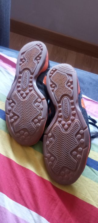 Zapatillas fútbol sala Mizuno 44