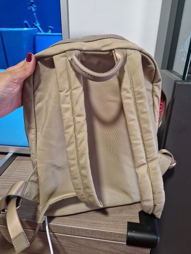 Mochila Tous beige(tiene una pequeña mancha)