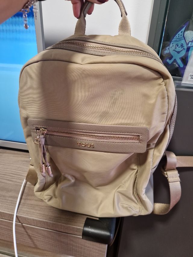 Mochila Tous beige(tiene una pequeña mancha)
