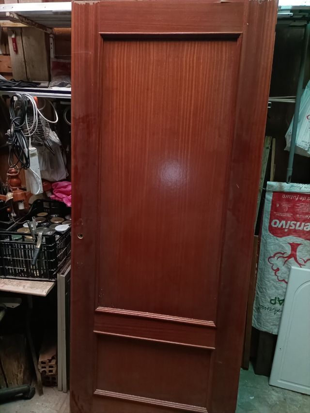 Se venden 3 Puertas madera maciza