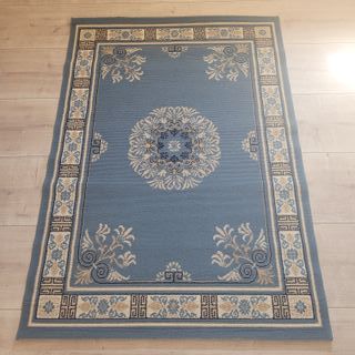 Alfombra azul