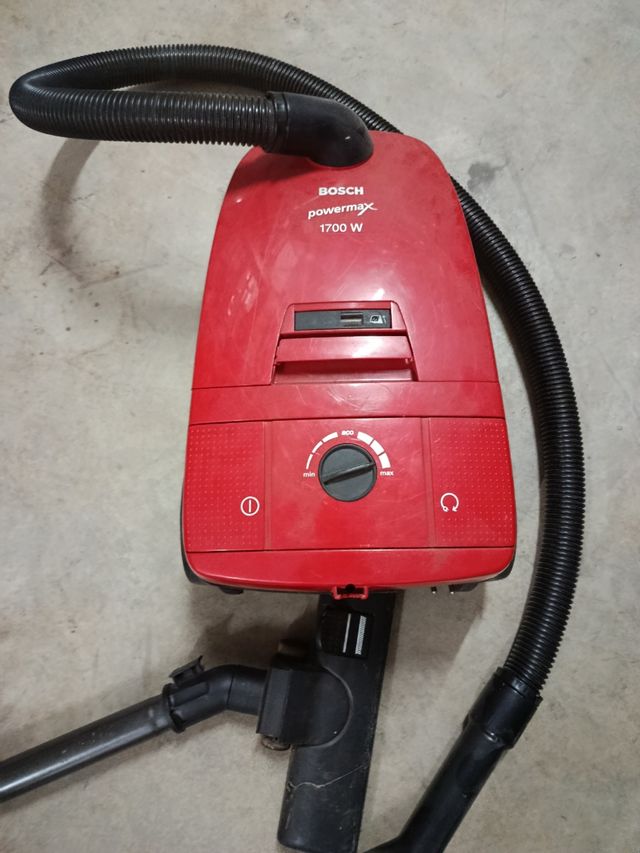 Aspiradora Bosch PowerMax  1700W