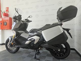 Honda X-ADV 2023 · 11.690 km