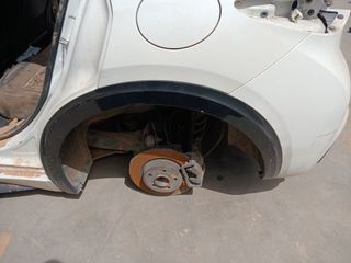 ALETIN TRASERO IZQUIERDO INFINITI Q30