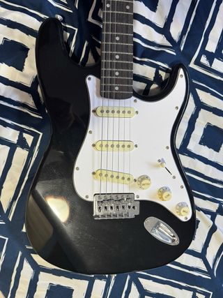 GUITARRA ROCKLITE STRATOCASTER