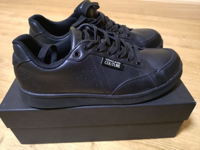 Zapatillas Versace Jeans Couture negras casi nueva