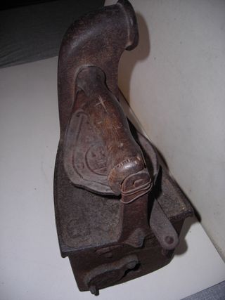 Plancha hierro antigua