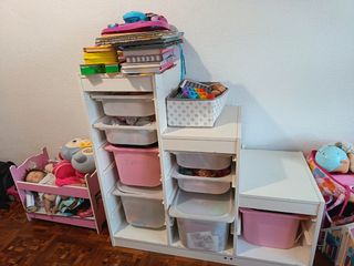 Mueble organizador infantil blanco y rosa