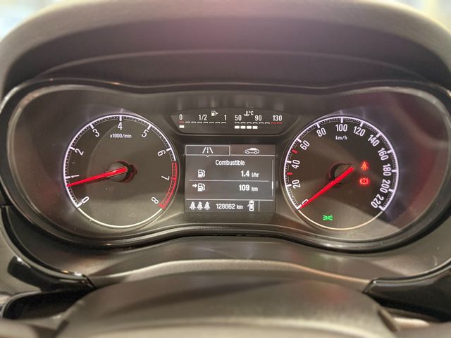 Opel Corsa 1.4 90CV Selective