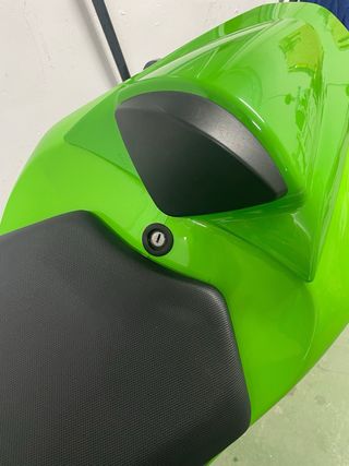 Colín Kawasaki 250R - Verde