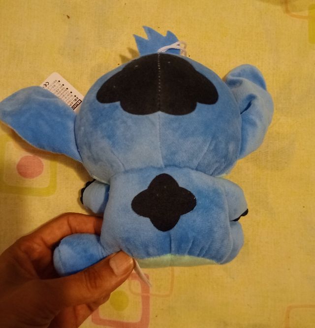 PELUCHE LILO STITCH 25CM APROXIMADAMENTE VENTOSA