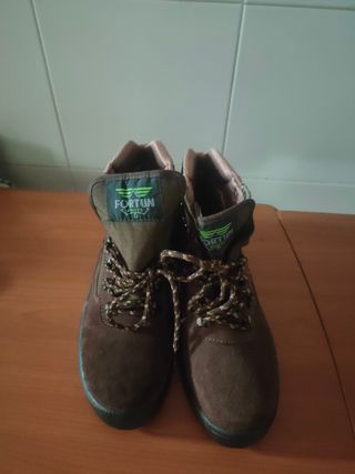 Botas trekking Fortun Marrón Sin estrenar