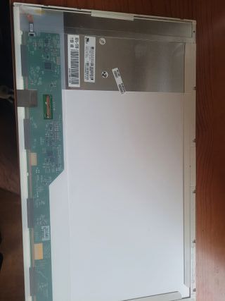 Pantalla 17" LP17WD1