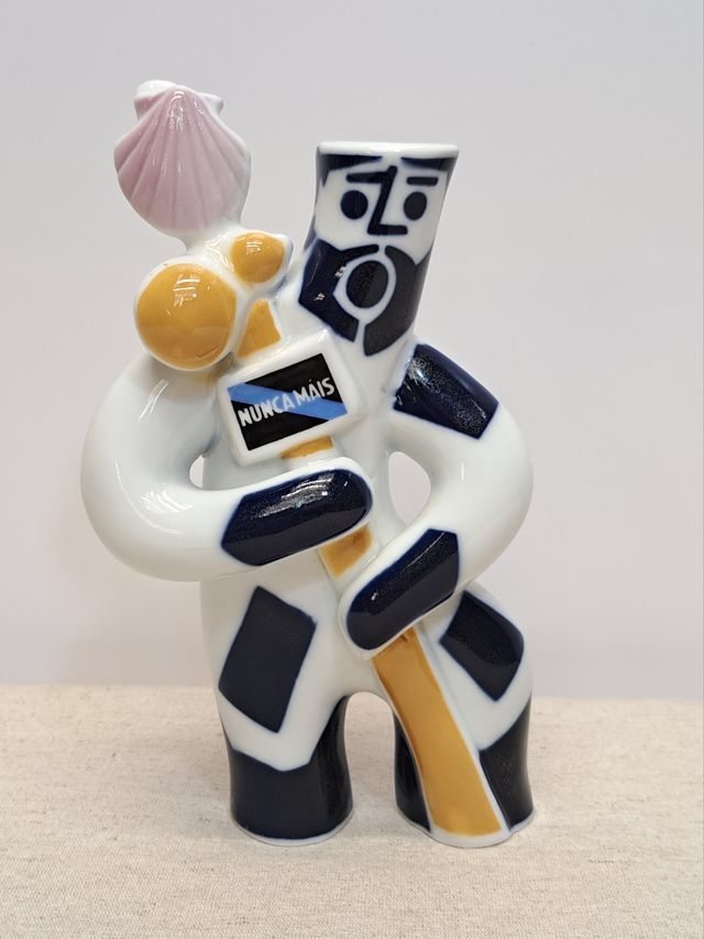 Figura Sargadelos Chapapote