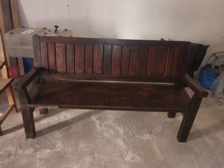 Banco madera estilo antiguo.