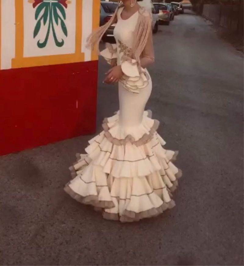 Vestido Flamenca Beige Diseño único de segunda mano por 300 EUR