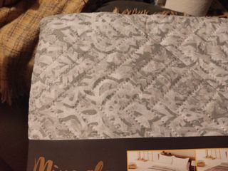 Colcha Bouti Reversible - Gris/Blanco