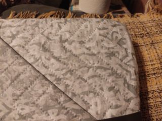 Colcha Bouti Reversible - Gris/Blanco