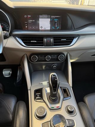 Alfa Romeo Stelvio 2020