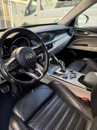 Alfa Romeo Stelvio 2020