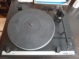 Tocadiscos Thorens TD 318 - Negro