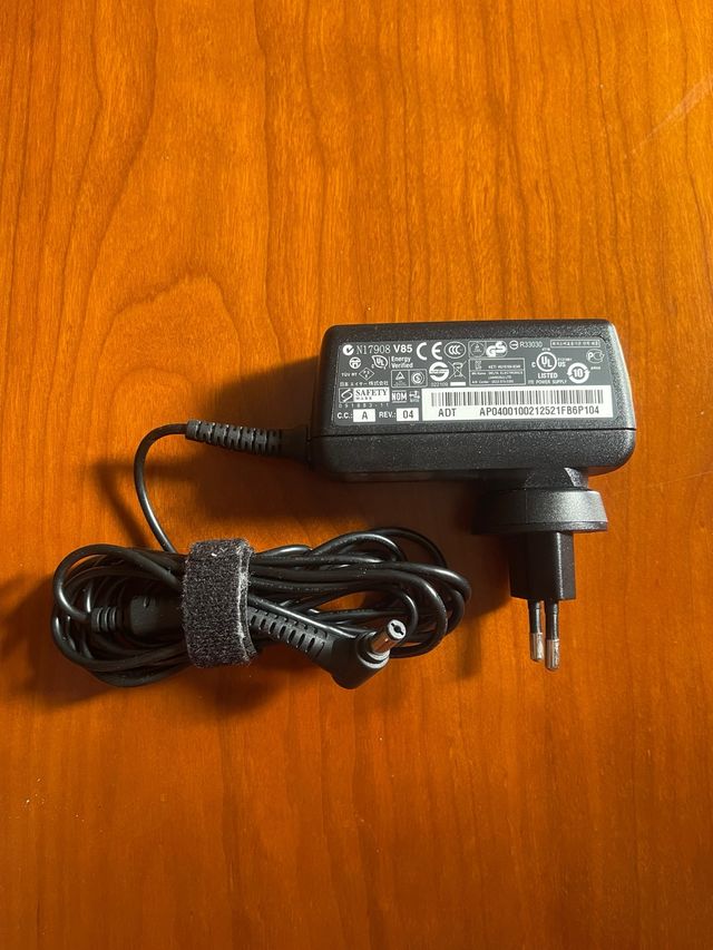 Caricabatterie per laptop NI7908