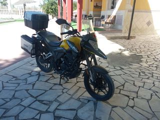 Motocicleta 125cc - Ligera y práctica