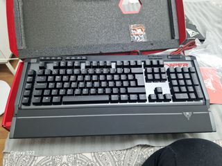 Teclado Gamer RGB Mecánico