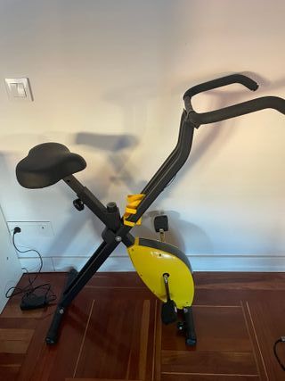 Bicicleta estática plegable