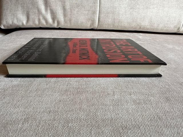 The Art of Intrusion: The Real Stories Behind t...