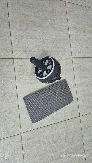 Rodillo abdominal + esterilla