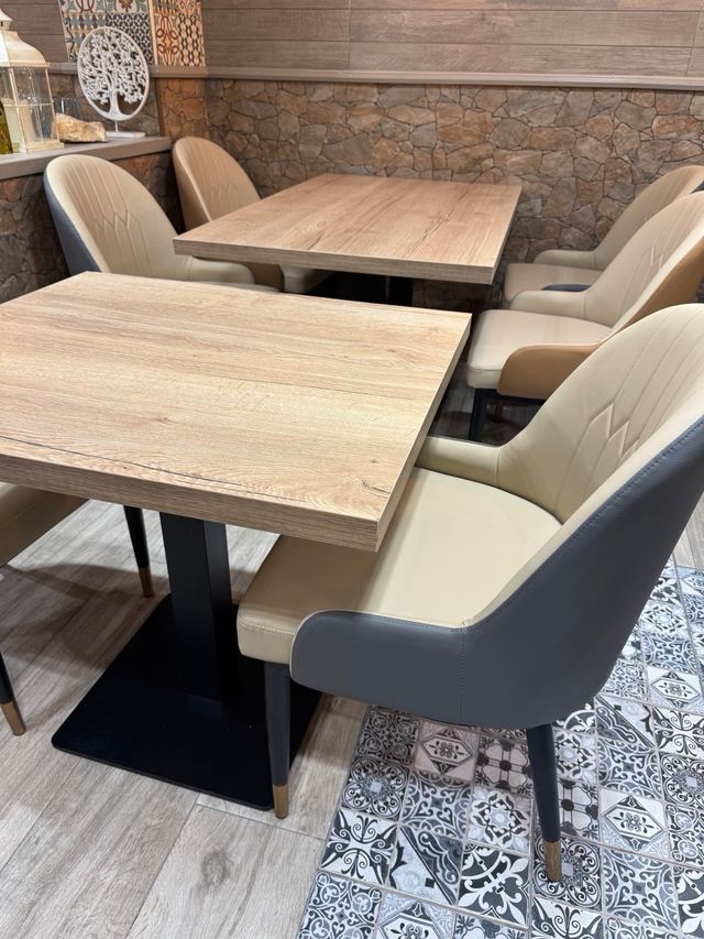 mesas y sillas de hostelería