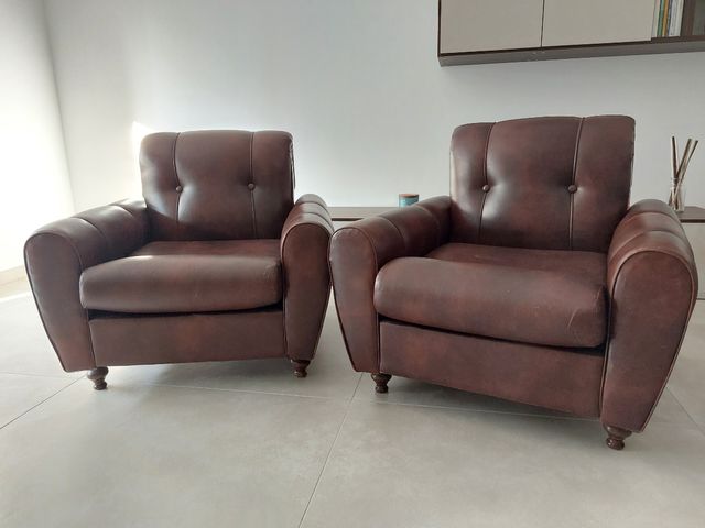 Coppia di Poltrone vintage in pelle marrone