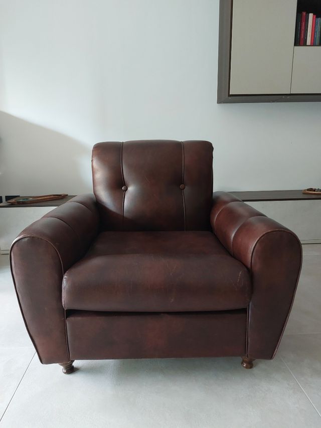 Coppia di Poltrone vintage in pelle marrone