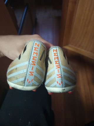 Botas Adidas Messi - Fútbol Beige/Naranja