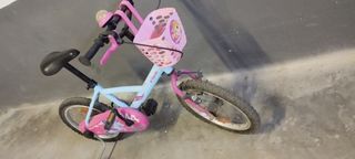 Bicicleta niña 14" B twin. Buen estado