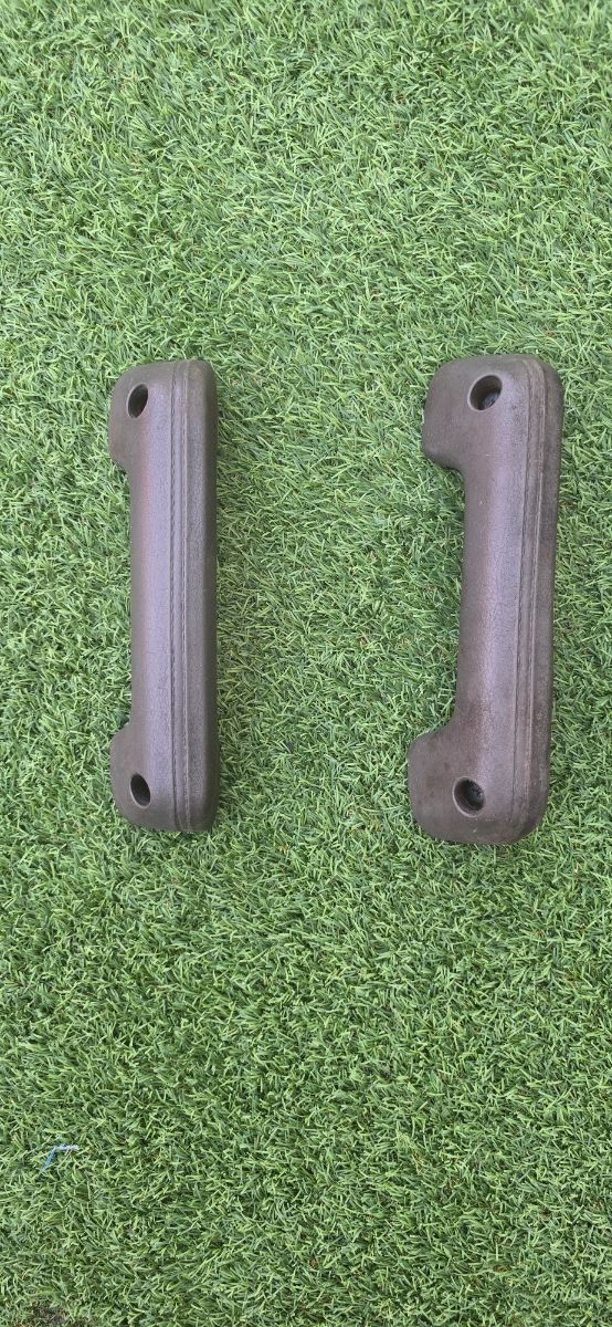 2 Asideros Nissan Patrol