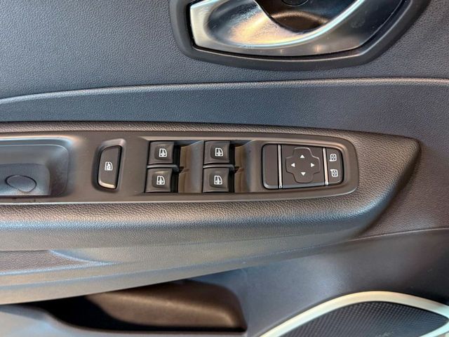 Renault Captur Life dCi 66kW (90CV) -18