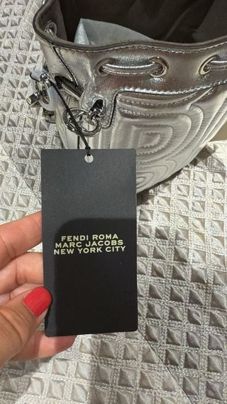 Fendi Secchiello, collaborazione con marc jacobs. 