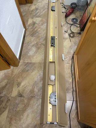 Cerradura antipalanca puerta