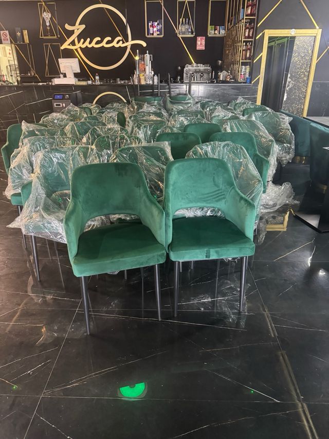 Sillas terciopelo verde hosteleria