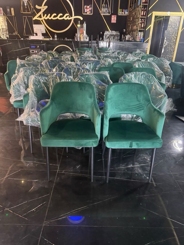Sillas terciopelo verde hosteleria
