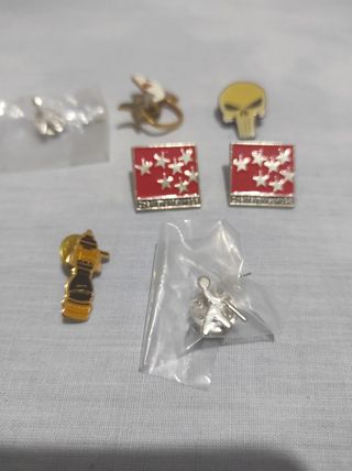 7 Pins 
coleccionables