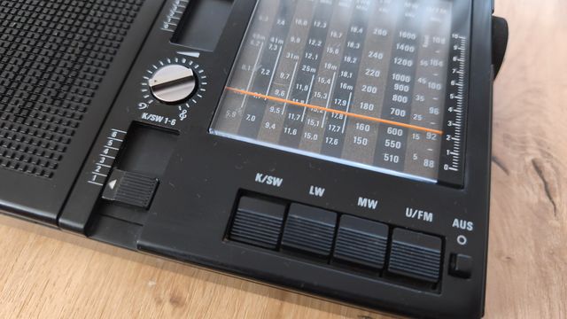 Rádio Grundig Yacht Boy 120 - Portátil