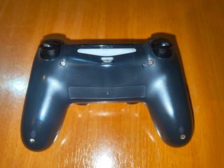 Mandos PS4 (PlayStation 4) DualShock 4 V1
