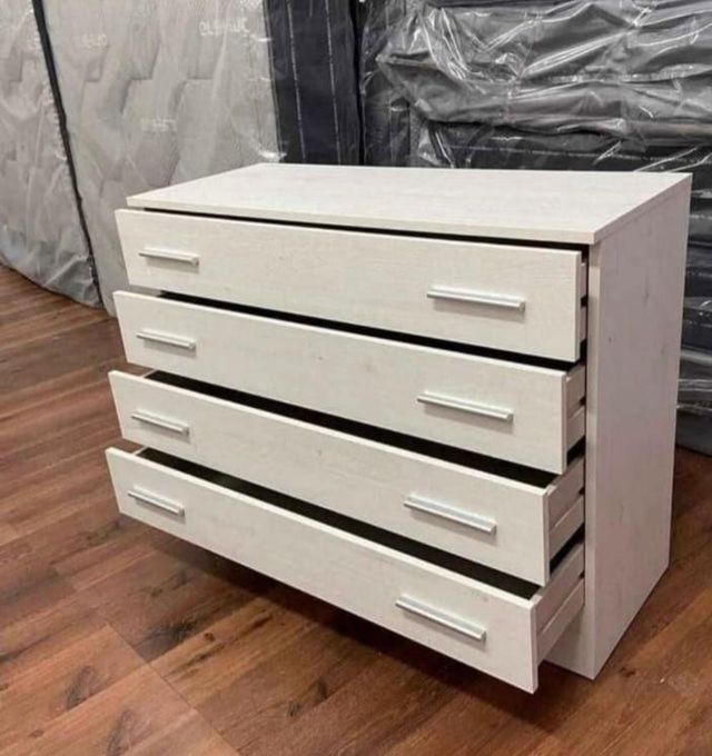 Nuevas Comodas y mesitas! OFERTAA