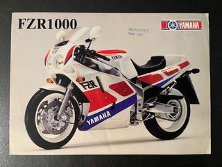 Depliant Yamaha FZR 1000