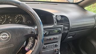 Opel Zafira Life 2005