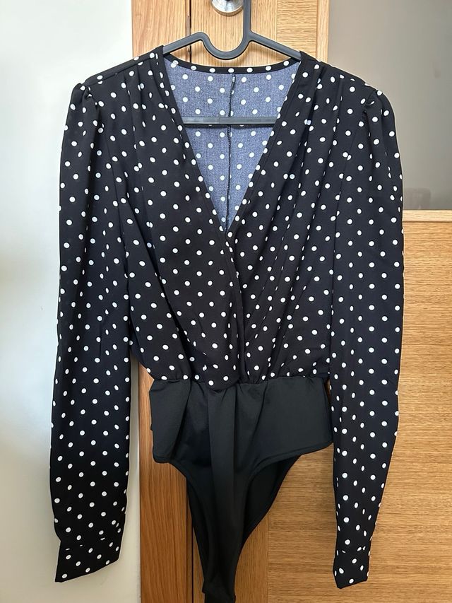 Bodys - rojo y lunares